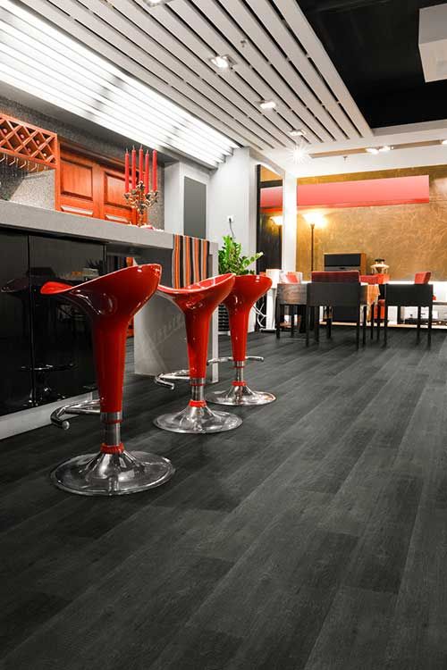 Piso vinílico comercial Strongkap aplicado