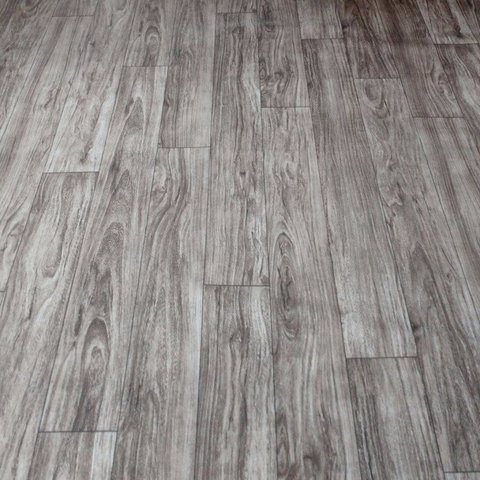 Piso vinílico em apartamento